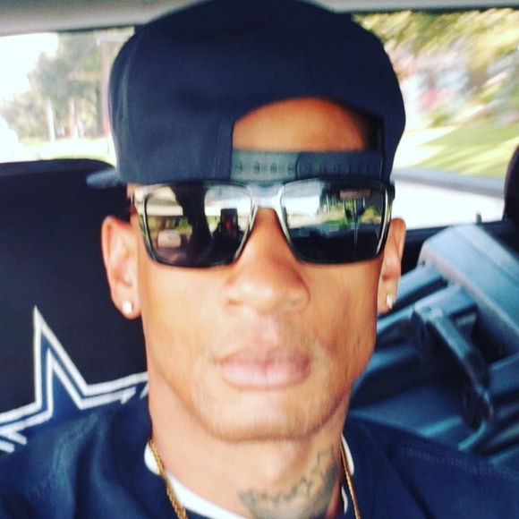 Meet your Posher, Chris - Picture 3 of 6